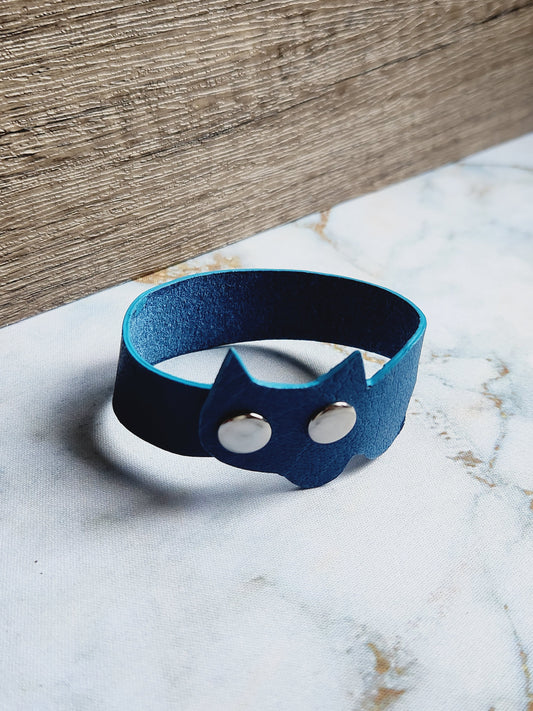 Blue cat leather bracelet