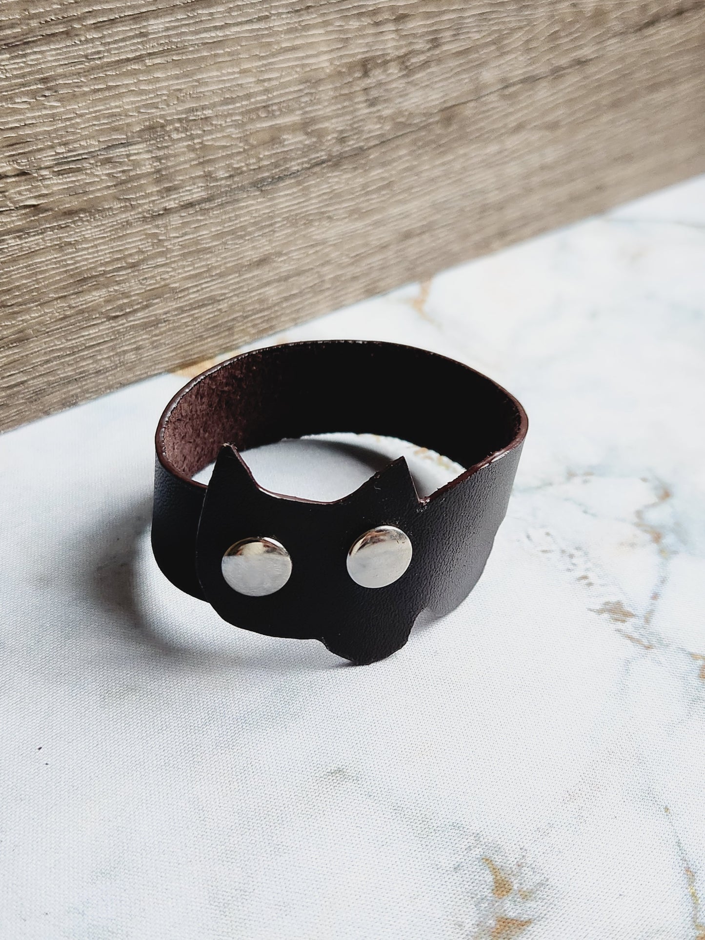 Brown leather cat bracelet