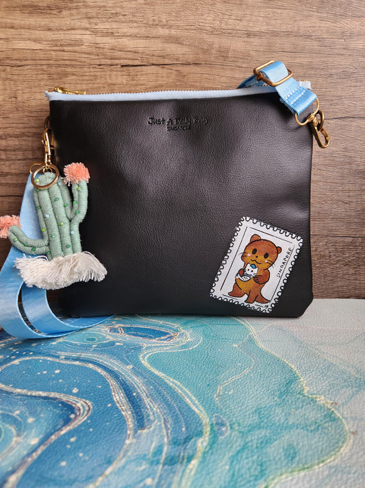 SG Otter Cactus Leather Pochette (Limited Edition)